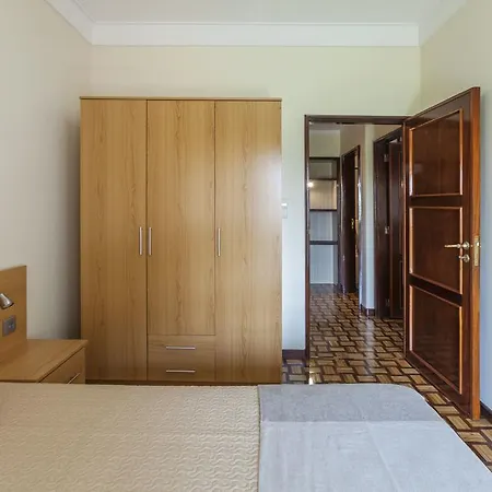 Miguel Bombarda Deluxe 4|6 Apartment